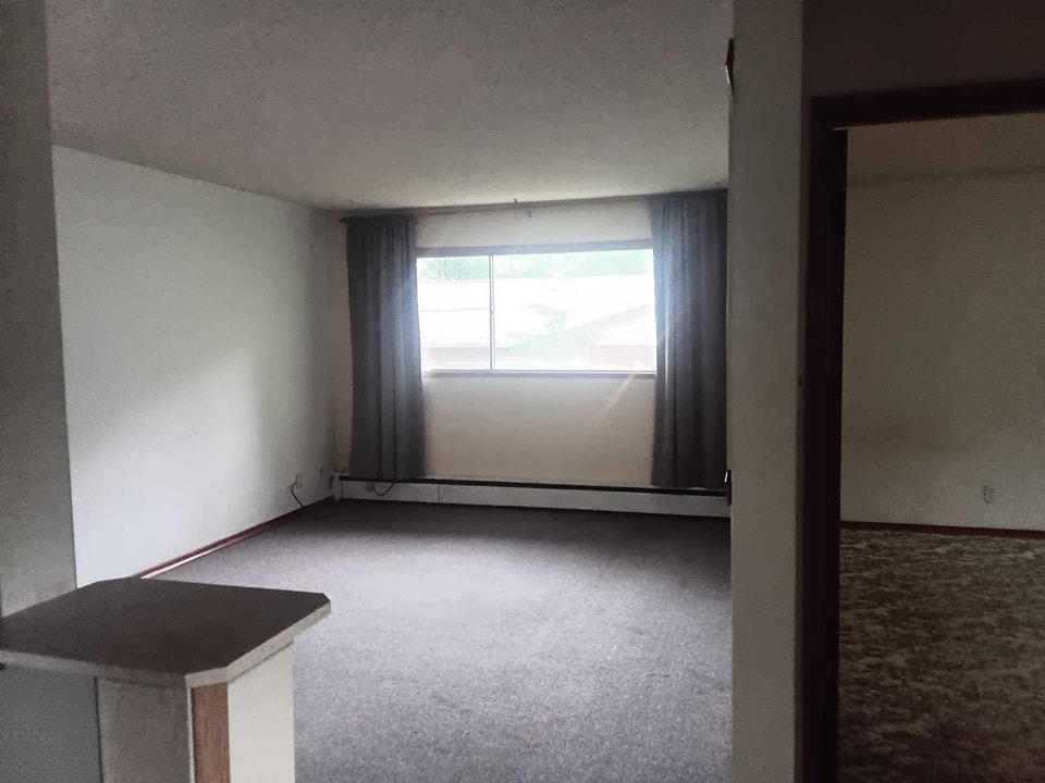 Apartment for rent Elma/Falcon Lake/Beausejour area 1