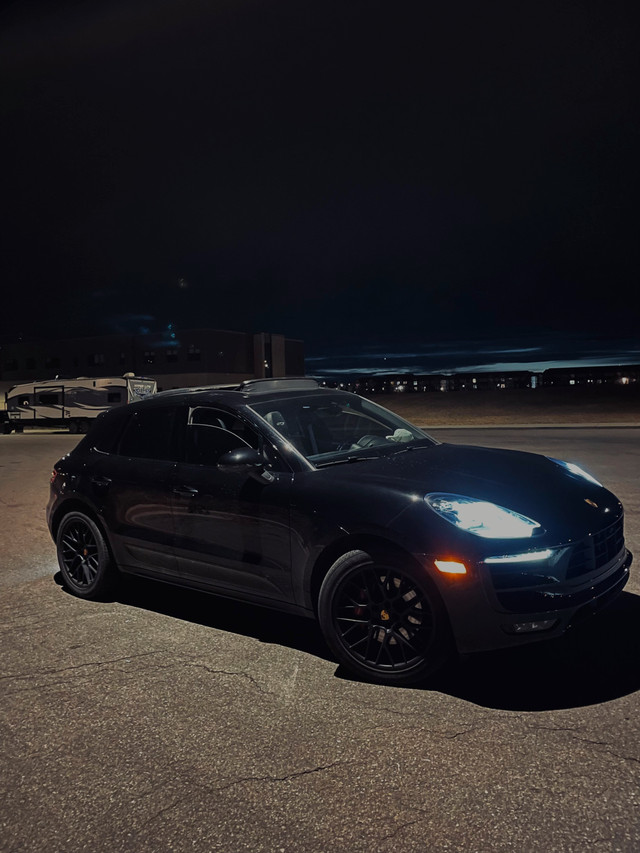 Porsche Macan in Cars & Trucks in Calgary - Image 2
