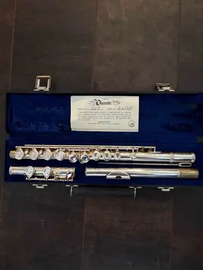 Gemeinhardt Flute, 2SP, View more