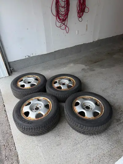 Selling a set of 4 winter tires on steel wheels! These winter tires have approximately 40,000 km on...