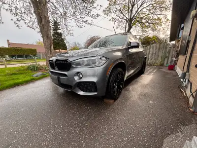 2016 BMW X5 M Package - Great Condition - M Sport package - 146,300 kms - Heads up Display - Roof ra...