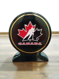 CERAMIC ROUND TEAM CANADA COIN BANK