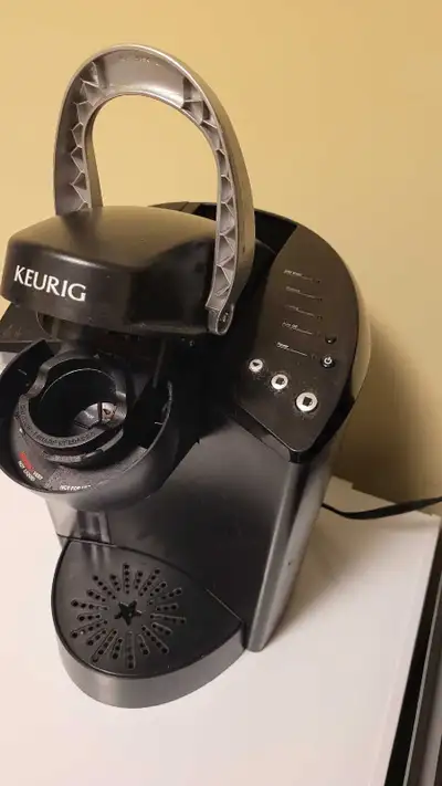 Keurig full size coffee maker for sale. Excellent condition. Rarely used. $30.