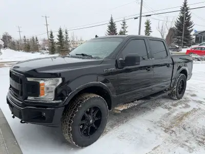 151.590km 3.5L eco boost Same size spare tire on a rim 2 year old battery 12.000 lumen LED kit insta...