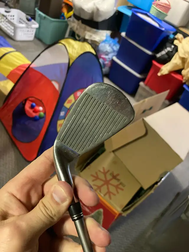 various golf clubs in Golf in Ottawa - Image 9