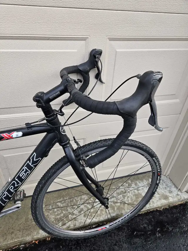 Trek X1 Gravel road bike  in Road in Barrie - Image 5