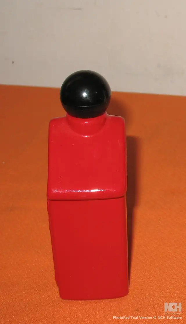 Avon Cologne Fire Call Box Aftershave Bottle  -Collectors A1 in Arts & Collectibles in Edmonton - Image 5