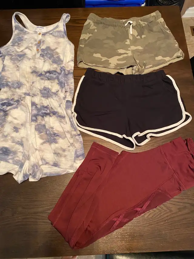 Girls clothes lot - sizes 10 to 16 in Kids & Youth in Winnipeg - Image 4
