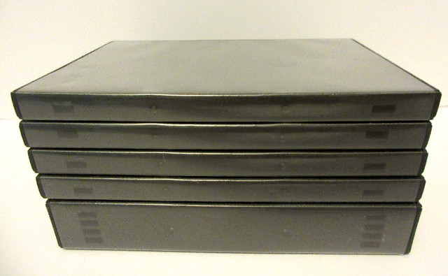 Black DVD Case 5 pc LOT (6 -Disc x 4, 10- Disc x 1)  "Like New" in CDs, DVDs & Blu-ray in Stratford - Image 2