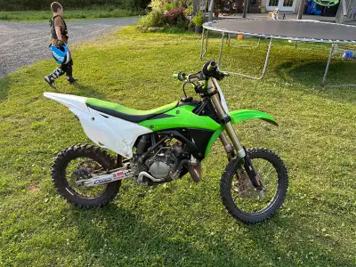 Looking to sell a 2015 Kx 85 Or may trade for a four stroke dirtbike
