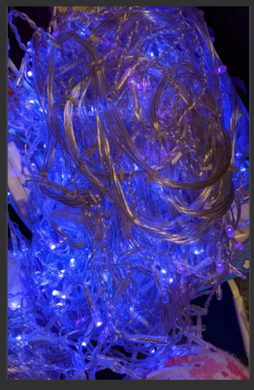 Christmas tree w Lightning ,decoration light, pinecone, wreath in Holiday, Event & Seasonal in Markham / York Region - Image 2