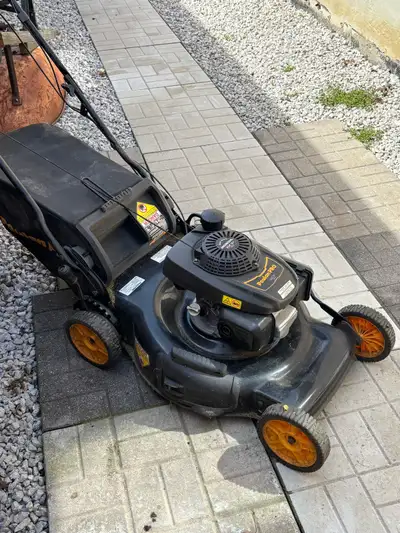 Poulan Pro, Self Propelled, Gas Lawnmower., View more
