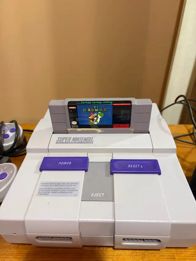  Super Nintendo (SNES) Console Bundle581933705546311681