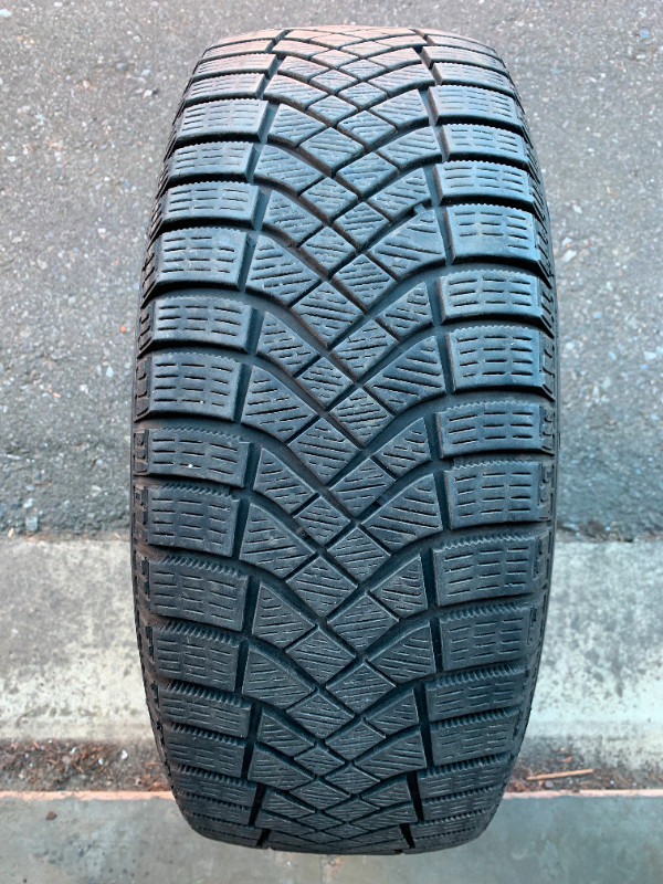 1 X single 205/55/16 94T M+S Pirelli Ice Zero FR with 70% tread in Tires & Rims in Delta/Surrey/Langley