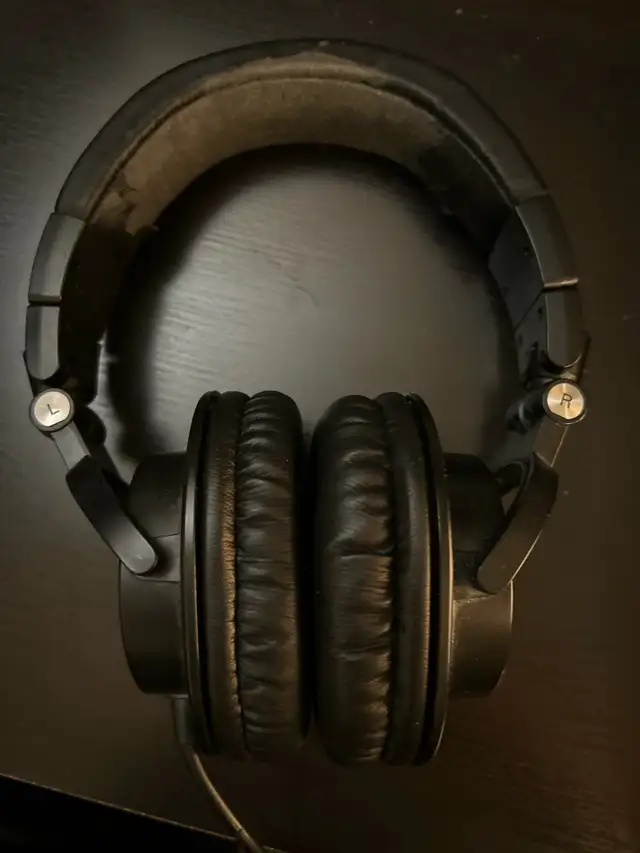 Audio Technica ATH M50 401208622166855681