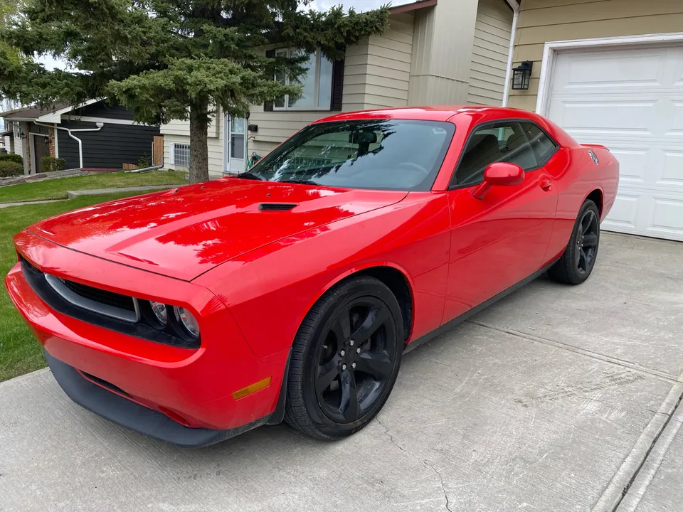 2014 Dodge Challenger RED low mileage