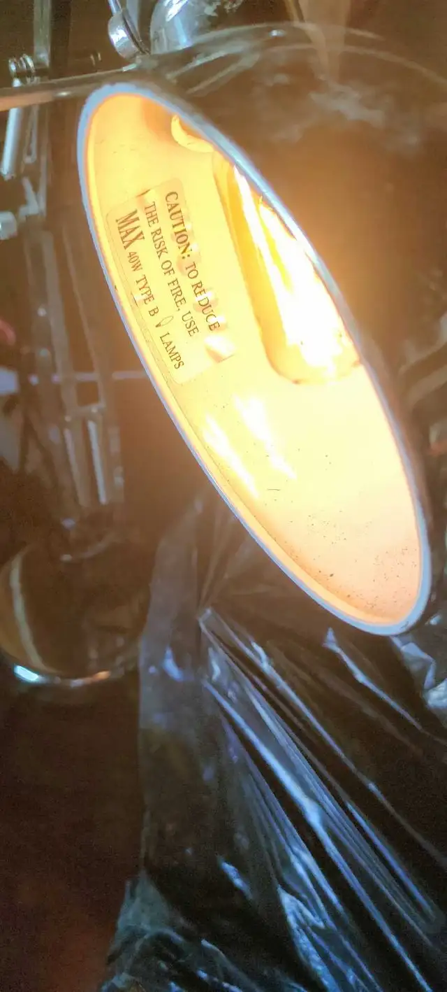 Ikea Desk Lamp in Indoor Lighting & Fans in City of Toronto - Image 4