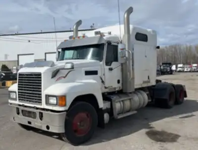 Hiring class 1 driver Experience 1 year Long haul canada wide Pre approved Lmia available