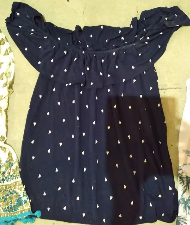 Women's Tops in Women's - Tops & Outerwear in Kitchener / Waterloo - Image 5