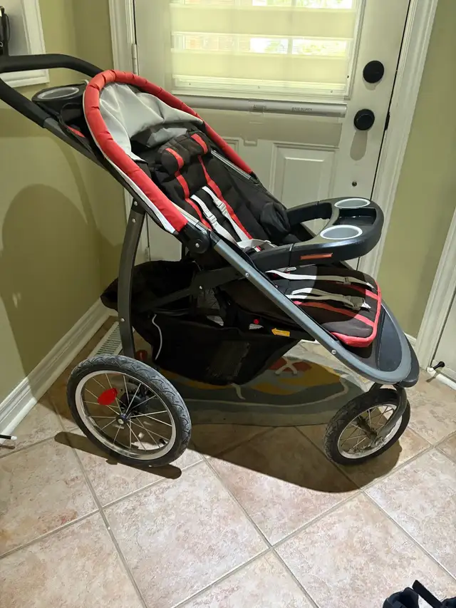 Graco 360 click connect stroller in Strollers, Carriers & Car Seats in Oakville / Halton Region - Image 3