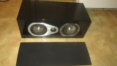 Energy Veritas V-5.2-C Center channel speaker very nice sound