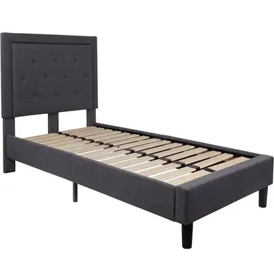 Lit simple (Twin) rembourré – Neuf – Valeur 750$, View more