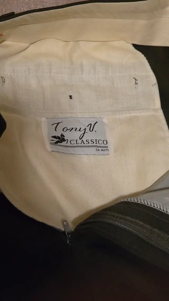 Tony V Dress Pant (100% Virgin Wool) in Men's in Calgary - Image 4