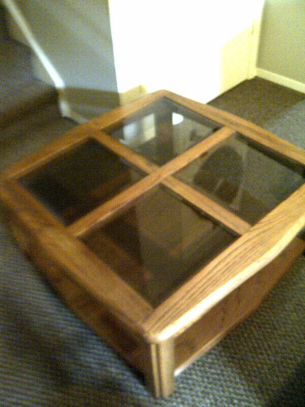 Solid Oak Coffee Table in Coffee Tables in St. Catharines - Image 2