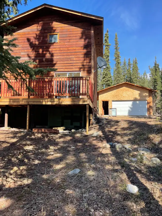 Marsh Lake Yukon in Houses for Sale in Whitehorse - Image 2