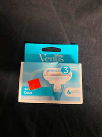 Brand New Package of Gillette Venus Razor Blades