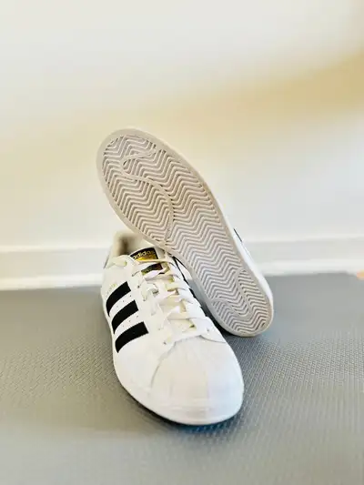 Adidas Superstar men’s size 8,5 , View more