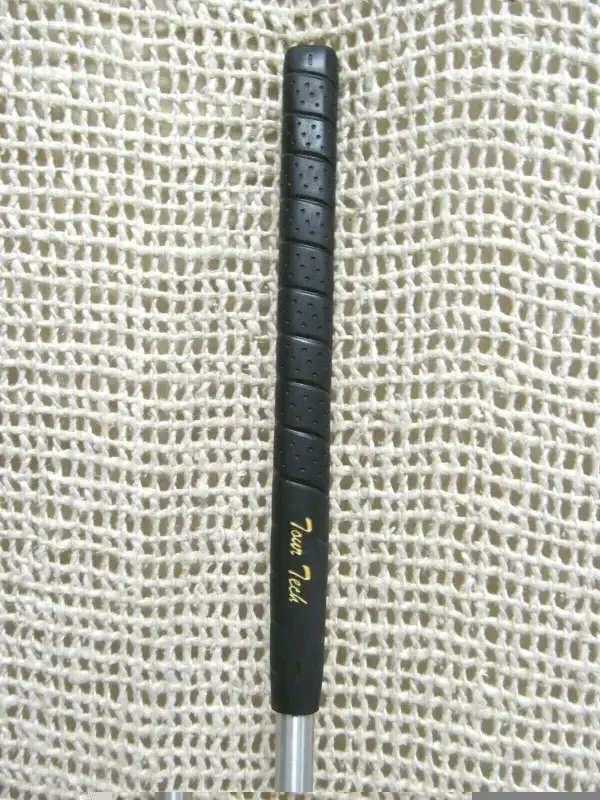 ACCULINE Tournament Series 303 Oversize Blade Putter 35 Inch RH in Golf in Regina - Image 7