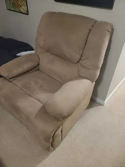 Recliner (free), View more