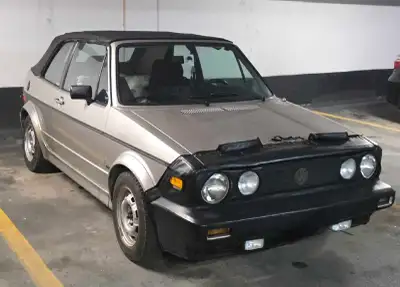 1990 VW Golf Cabriolet (convertible) 1.8L gas 5spd manual New clutch New heater core and blower moto...