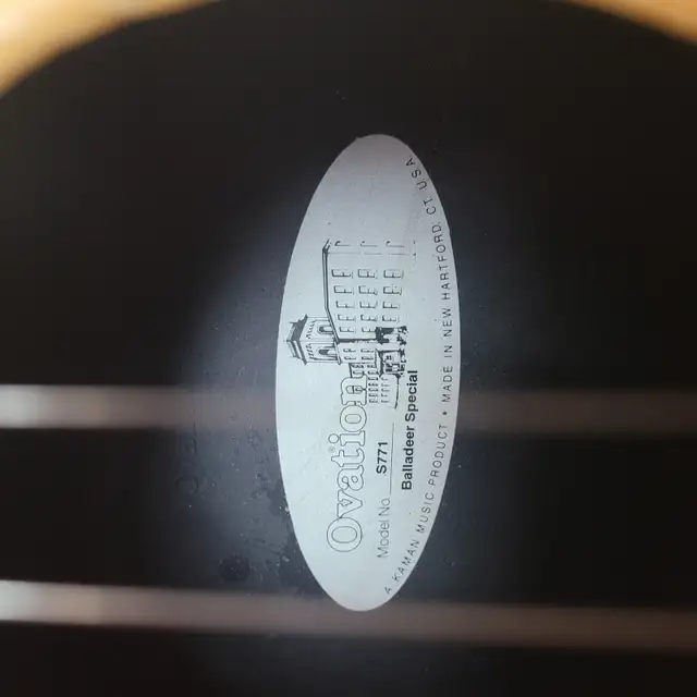 Ovation accoustic/electric guitar in Guitars in Kawartha Lakes - Image 3