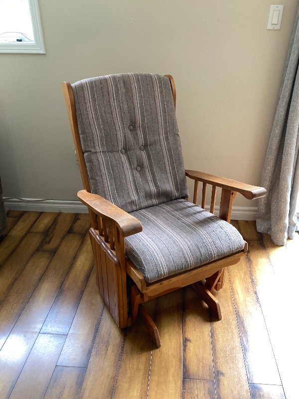 Vintage wooden rocking chair, made in Canada Chairs & Recliners
