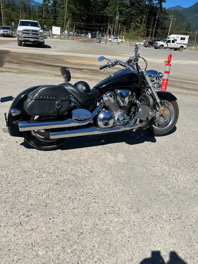 VTX1800N in Street, Cruisers & Choppers in Calgary - Image 8