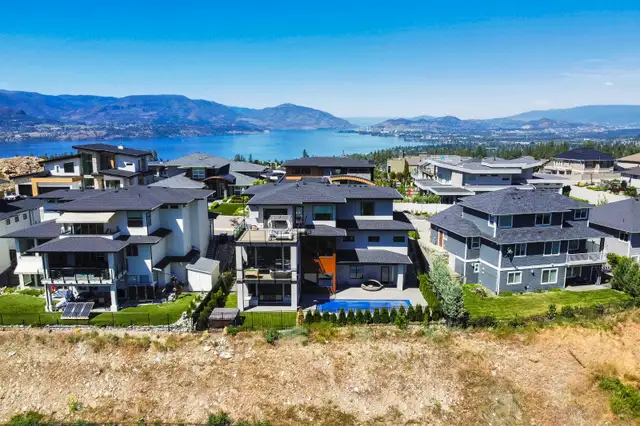 Stunning views, a pool, and preplumbed for a suite in U Mission!628643833693461228