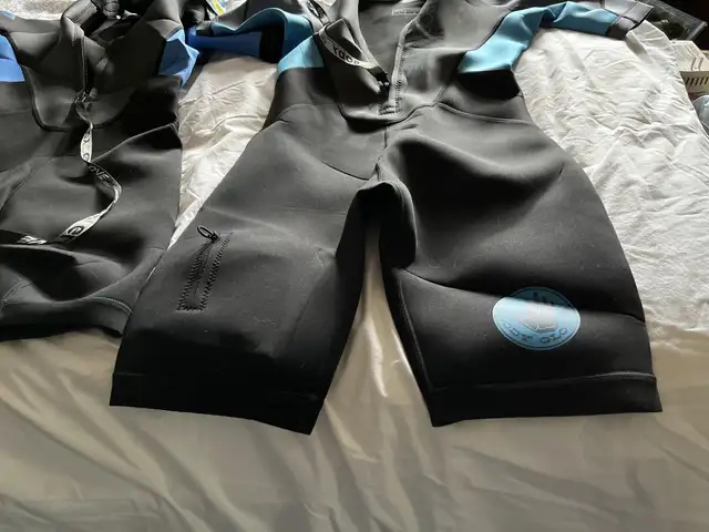 2x Body Glove Dry Suits - Men’s Medium and Large in Other in Calgary - Image 6