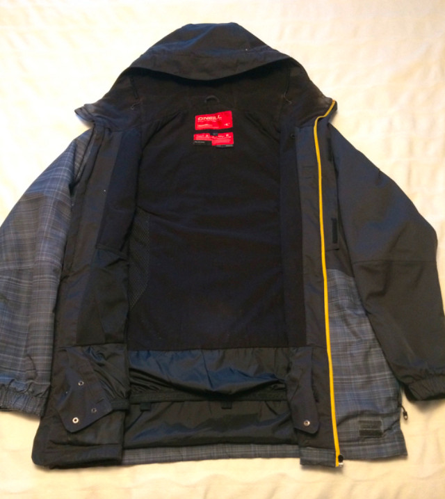 Men’s Large O’Neill Snowboard/Ski Jacket in Snowboard in Calgary - Image 4