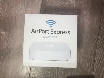 MC414AM/A Model No. A1392 • Easy Wi-Fi setup using iPhone, iPad, or Mac. • Simultaneous dual-band 80...
