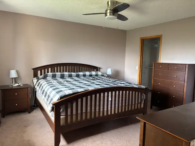 5 bedrooms fully furnished house in Long Term Rentals in Calgary - Image 13