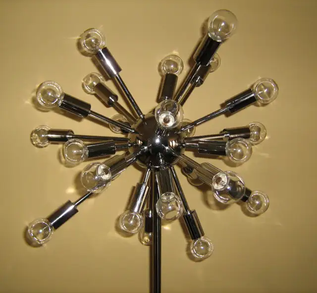 Vintage MCM Polished Chrome Space Age Design Sputnik Floor Lamp in Indoor Lighting & Fans in City of Toronto - Image 5