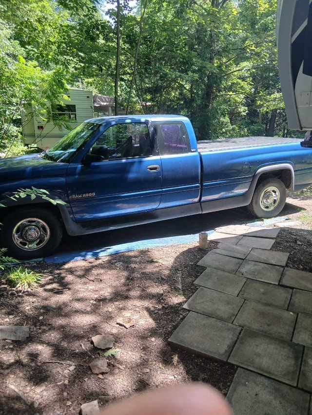 1996 dodge ram 2500 diesel — photo 2