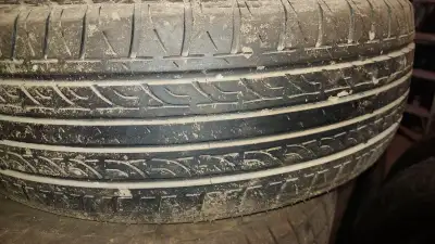 Set of 4 tires Grip300 Autogrip 185/65/14 Tread 7/32 On Rims 4 x 100