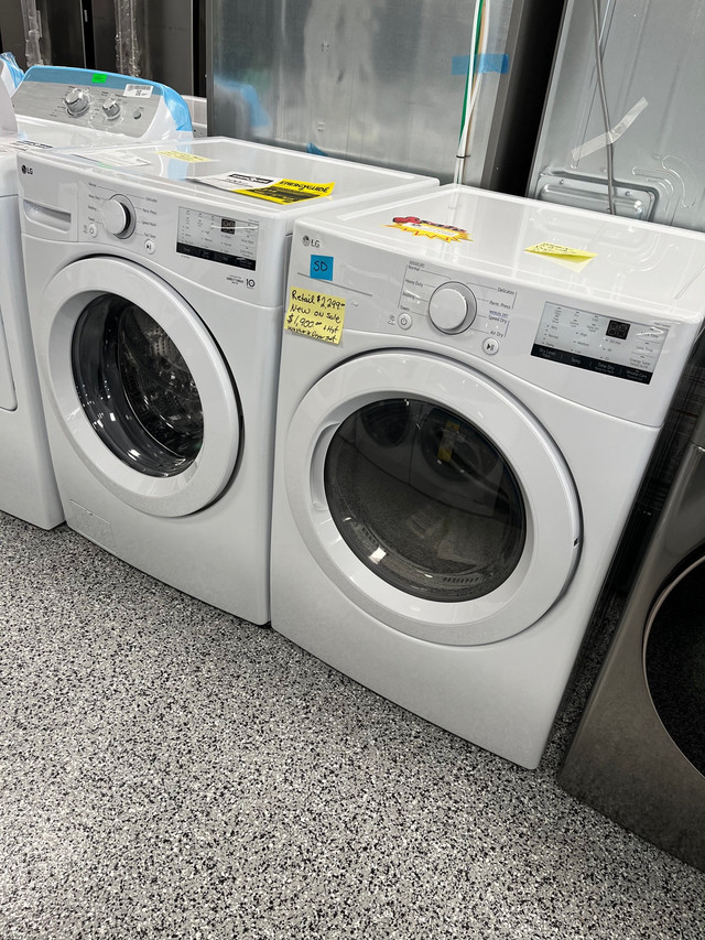 New LG white frontload set one year warranty instock in Washers & Dryers in Stratford