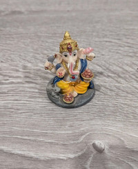 Ganesha Hindu God Figurine