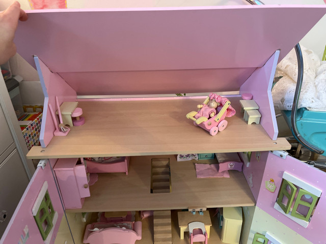 Wooden Dollhouse and Furniture  in Toys & Games in City of Toronto - Image 4