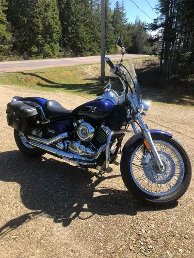 3500 $ obo woman drivens 3 owners vanhines pipes floor board for comfort passenger pegs and seat inc...