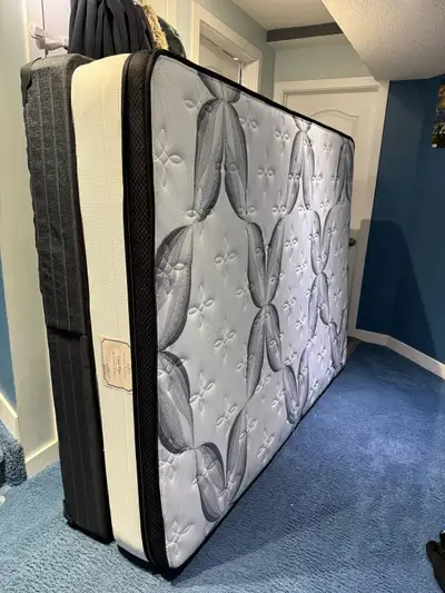 Dreamtime Bedding Eurotop Queen Mattress & Boxspring, View more
